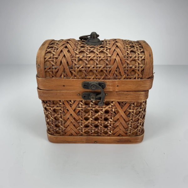 Vintage Wicker Jewelry Box/Purse 1